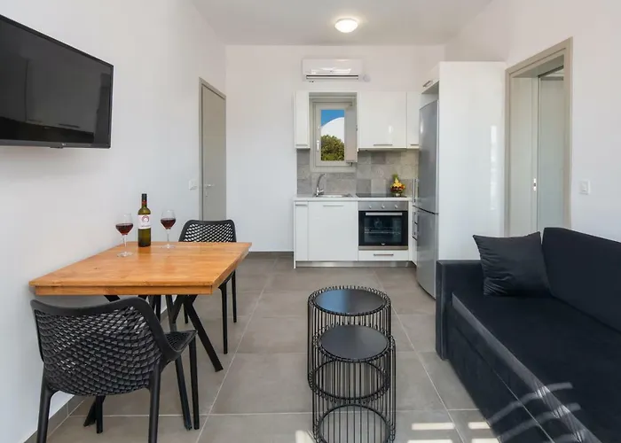 Elea Hub Apartman Ía